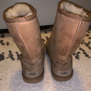 Used classic uggs